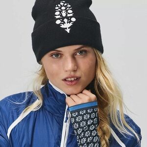 FP Movement Iconic Buti Beanie - Black/White